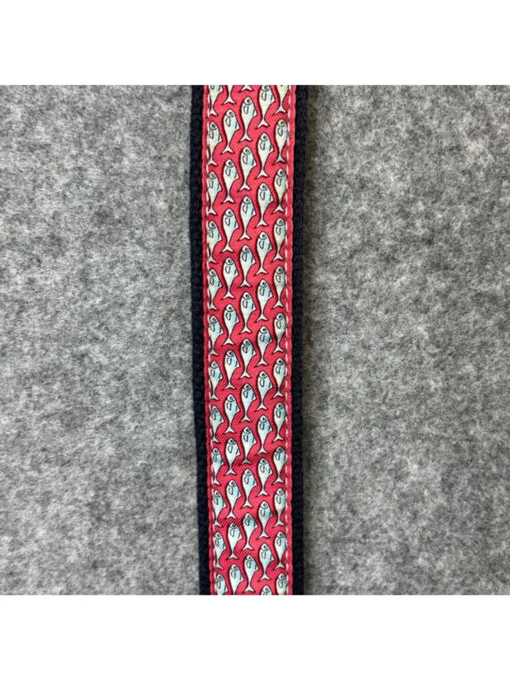 Vineyard Vines Mens Size 28 Belt Red & Brown Leather Fish Patterned Brass USA